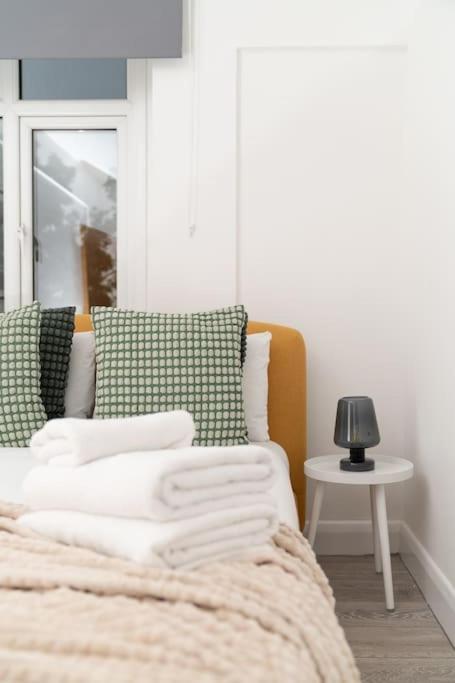 Two Bedroom Apartment By Buonomo Stays Short Lets & Serviced Accommodation In Balham With Balcony Λονδίνο Εξωτερικό φωτογραφία