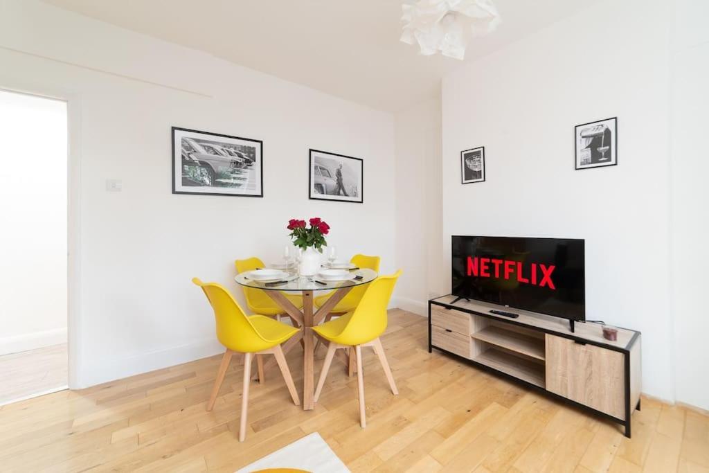 Two Bedroom Apartment By Buonomo Stays Short Lets & Serviced Accommodation In Balham With Balcony Λονδίνο Εξωτερικό φωτογραφία